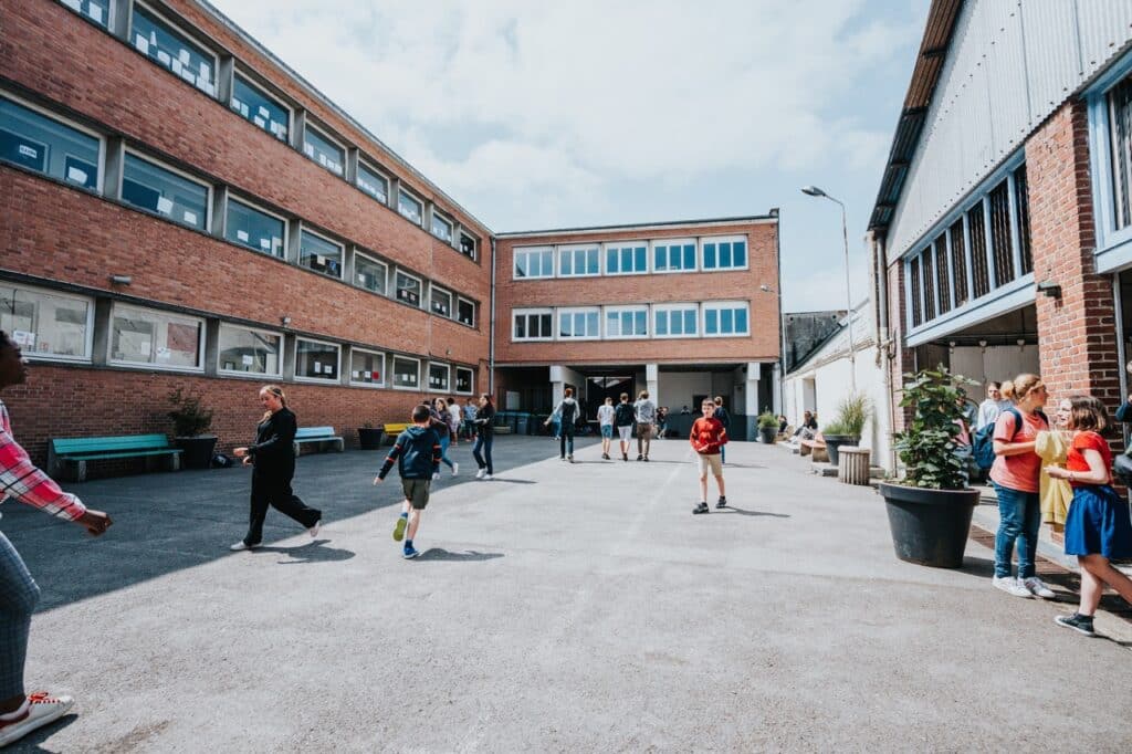 ensemble scolaire sacre coeur peronne amiens somme 137