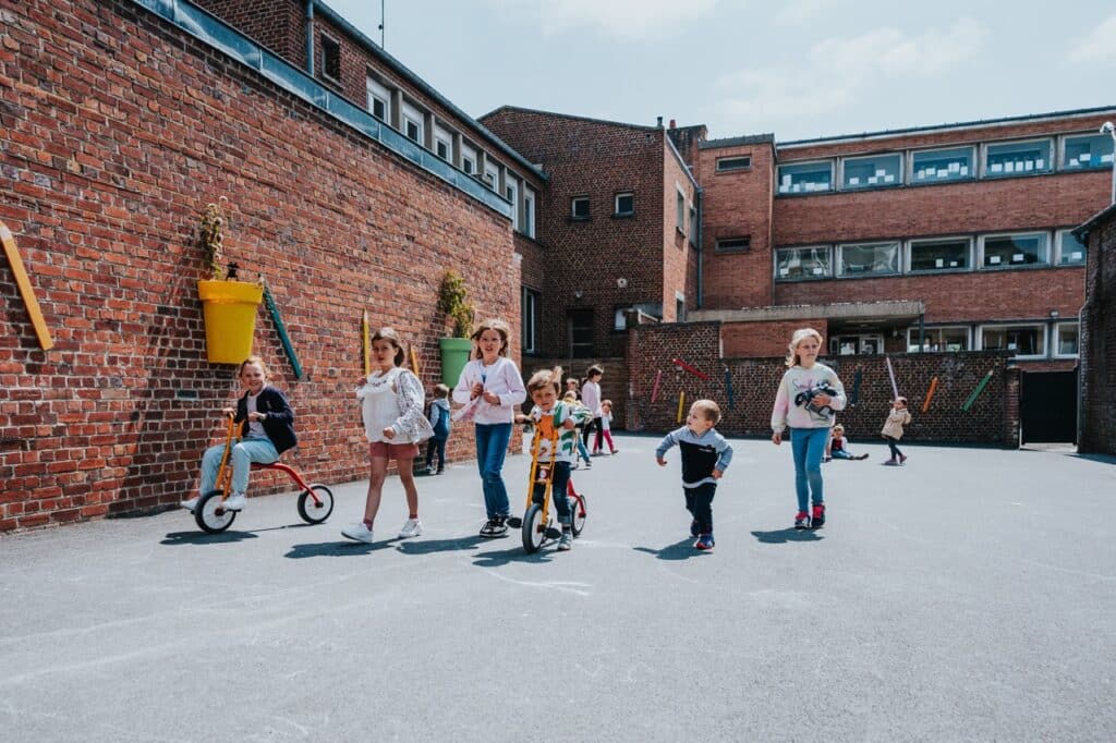 ensemble scolaire sacre coeur peronne amiens somme 142