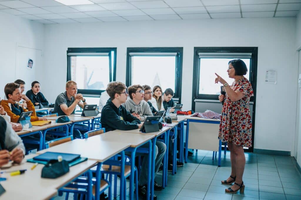 ensemble scolaire sacre coeur peronne amiens somme 32