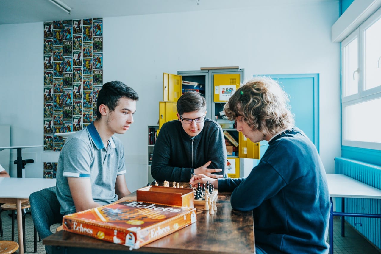 ensemble scolaire sacre coeur peronne amiens somme 49
